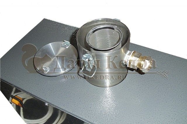 Парогенератор проточный с цифровым блоком управления и таймером, 2,5 кВт